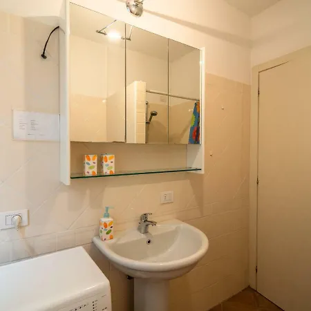 Διαμέρισμα Modern In Italy With Swimming Pool Oggebbio
